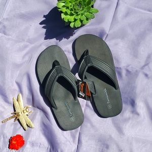 Men's black flip-flops size 9